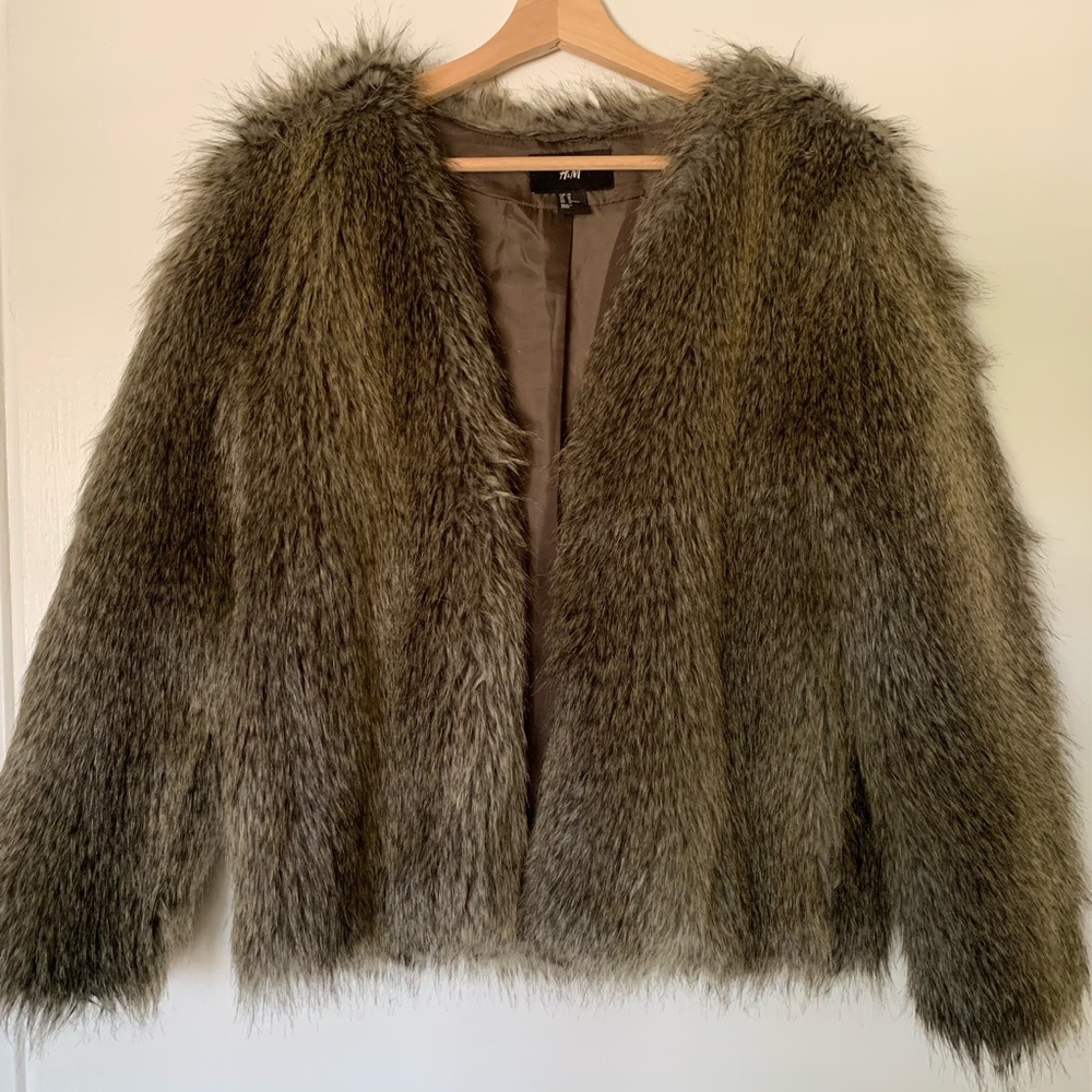H&M brown faux fur coat size 10